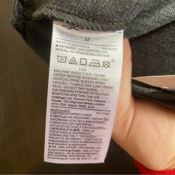 NWT Gap Stretchy Straight Leg Pants Charcoal Elastic Waist M - Picture 9 of 9